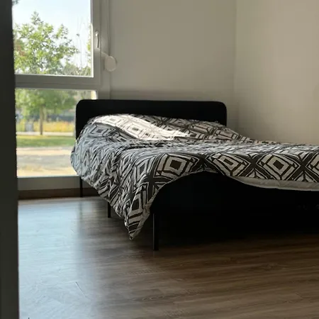 Appartement Parking Proche Dijon Centre Longvic Exterior photo